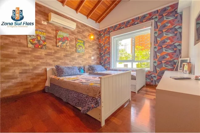 Imagem Casa Alto Padrão à Venda Na Vila Mariana Com 3 Suítes, 3 Vagas, Piscina Aquecida e Espaço Gourmet