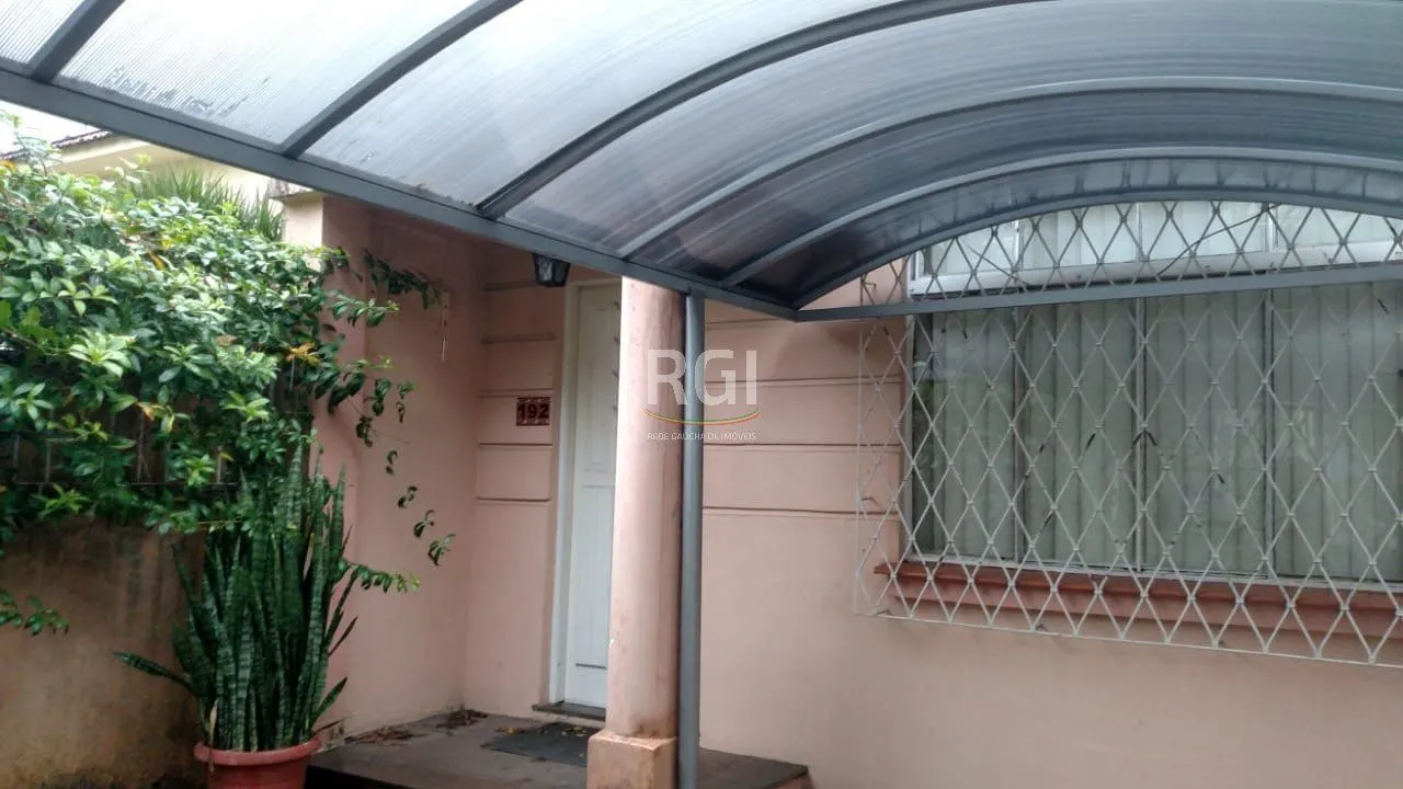 Imagem Casa para Venda - 140m², 3 dormitórios, 3 vagas - Santo Antonio