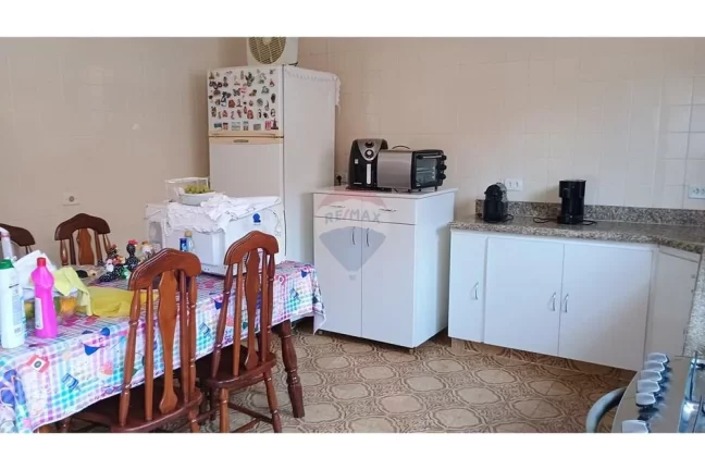 Imagem Casa Terrea total 254m² 3 Dorms 4 Vagas 4 Banheiros Edicula e Churrasqueira