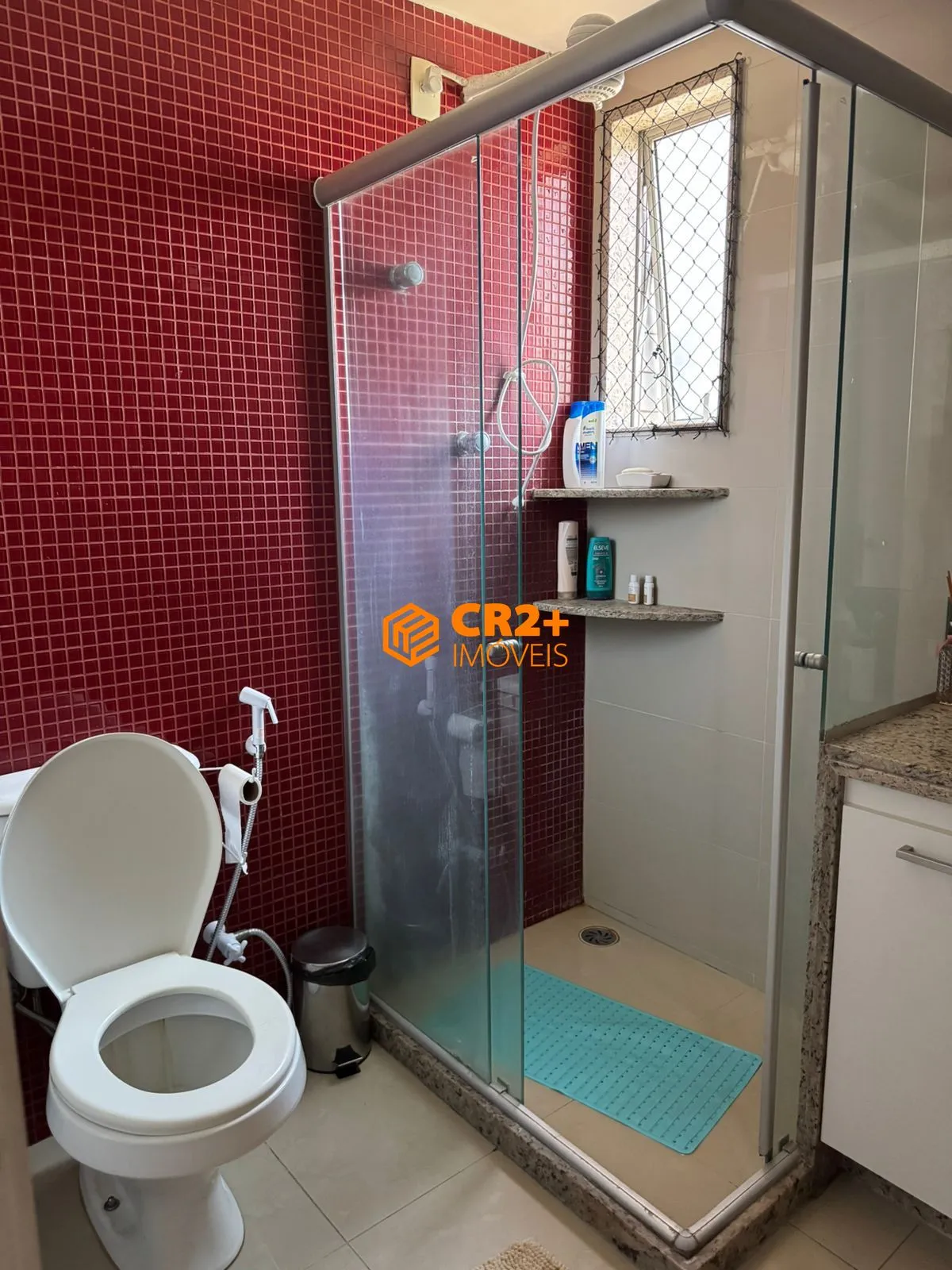 Imagem Localização Premium! Conforto, Espaço e uma quadra do Mar, por um Preço Justo! R
