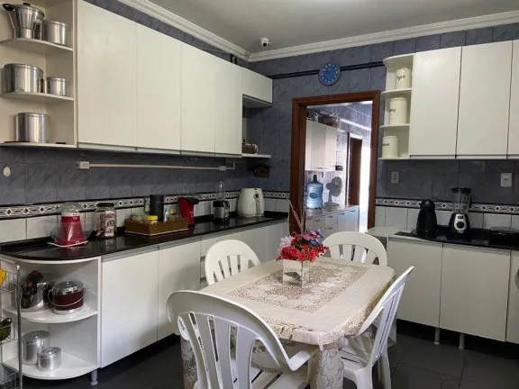 Imagem Casa com 6 Quartos à Venda, 438 m² em Jurunas - Belém