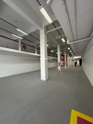 Imagem Loja com 1300m² na Av. Jabaquara.