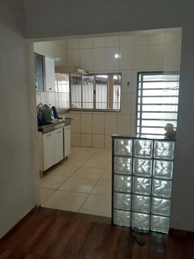 Imagem Vendo uma ótima casa em Betim ( valor 350.000,00 )