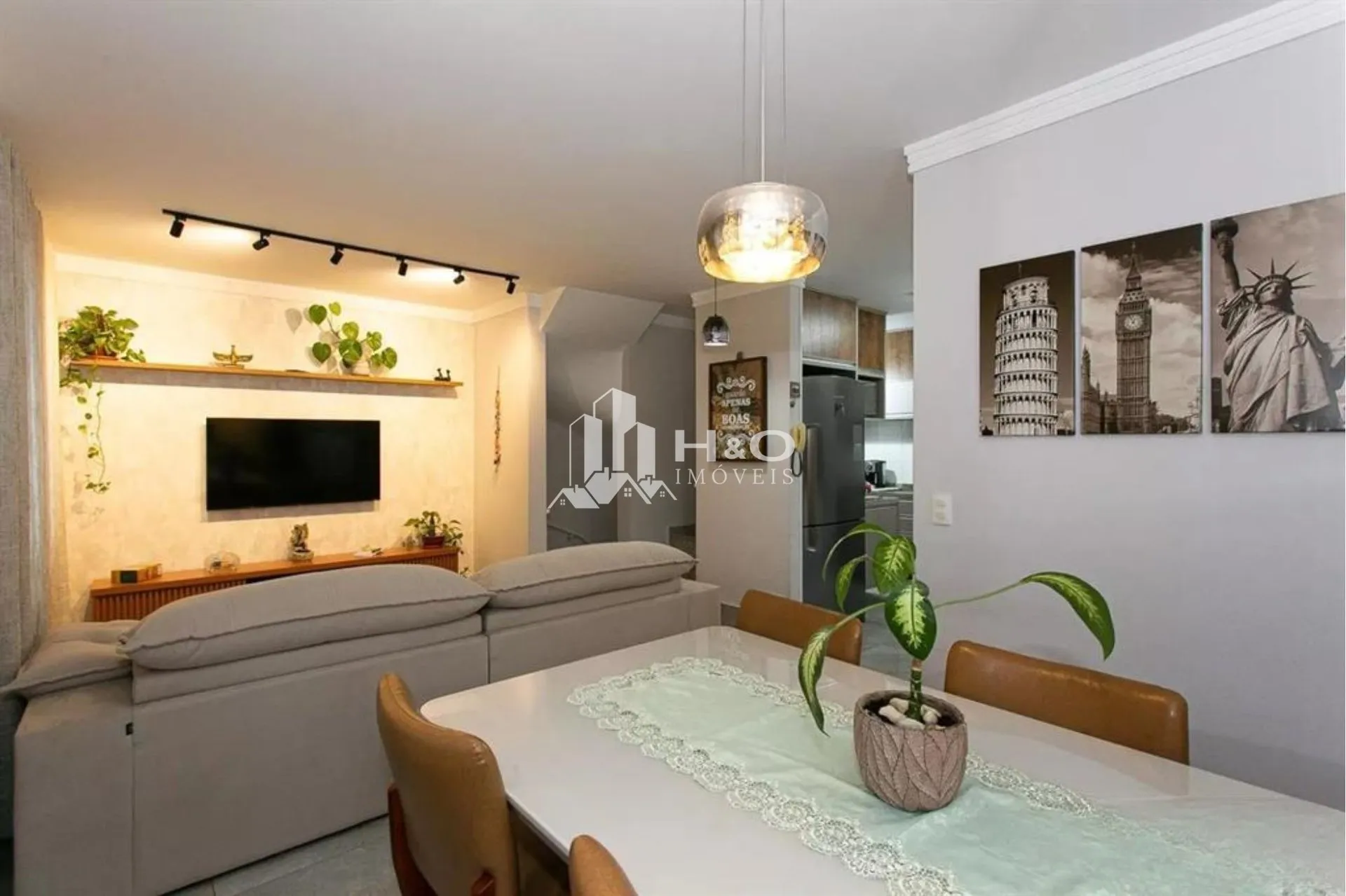 Foto do imóvel Casa em Condomínio Fechado com 3 Dormitórios e 2 Vagas à Venda Próxima ao Metrô Vila Aricanduva
