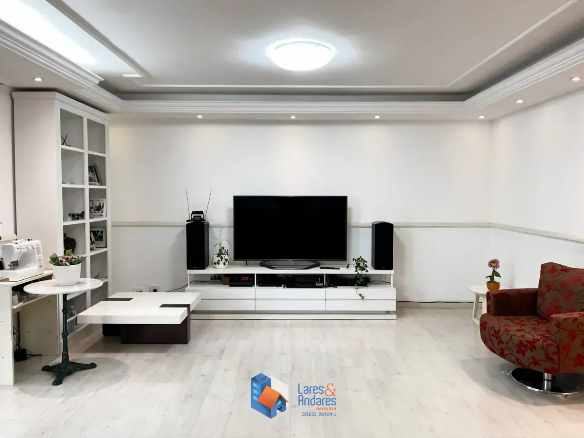 Imagem Apartamento para venda em Aclimação com 3 quartos, sendo 3 suítes, 198m²