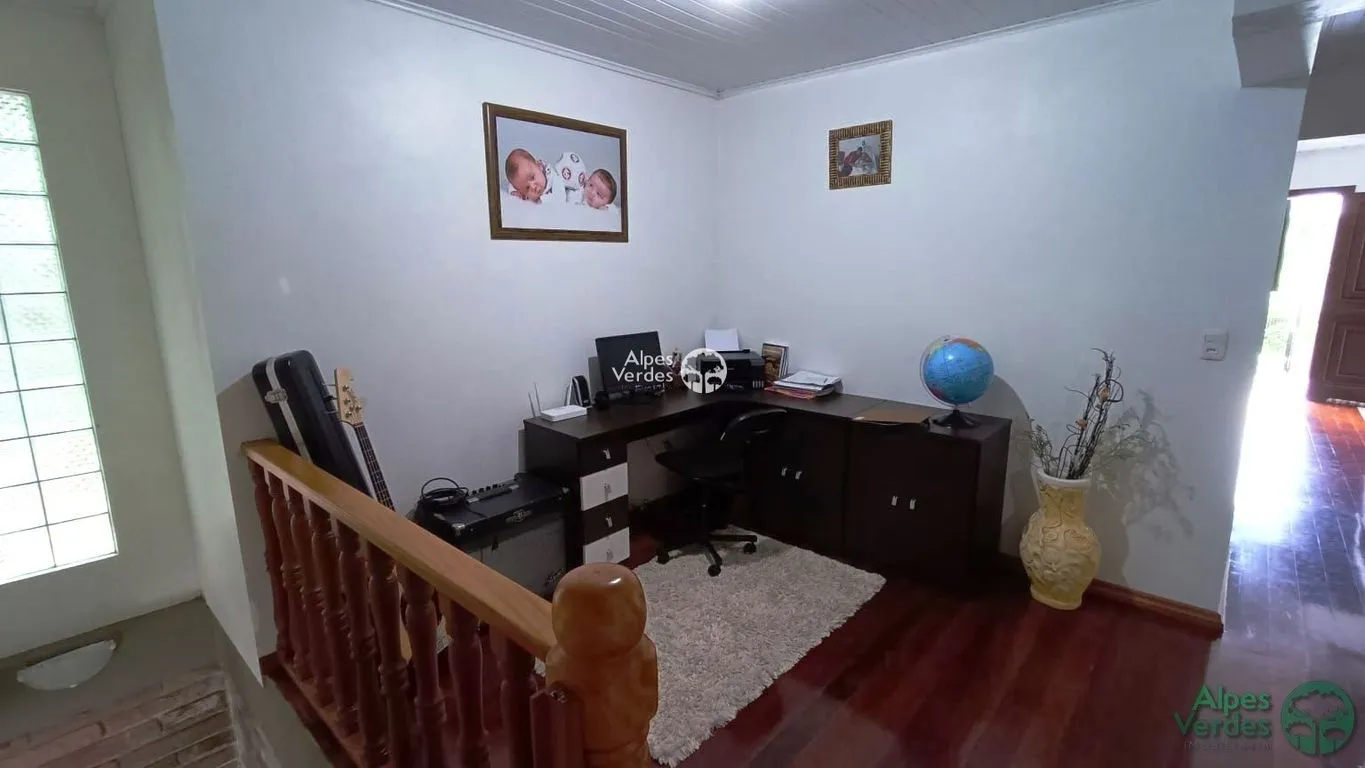 Imagem Vende-se casa no bairro leodoro de azevedo 5 minutos da catedral de pedra
