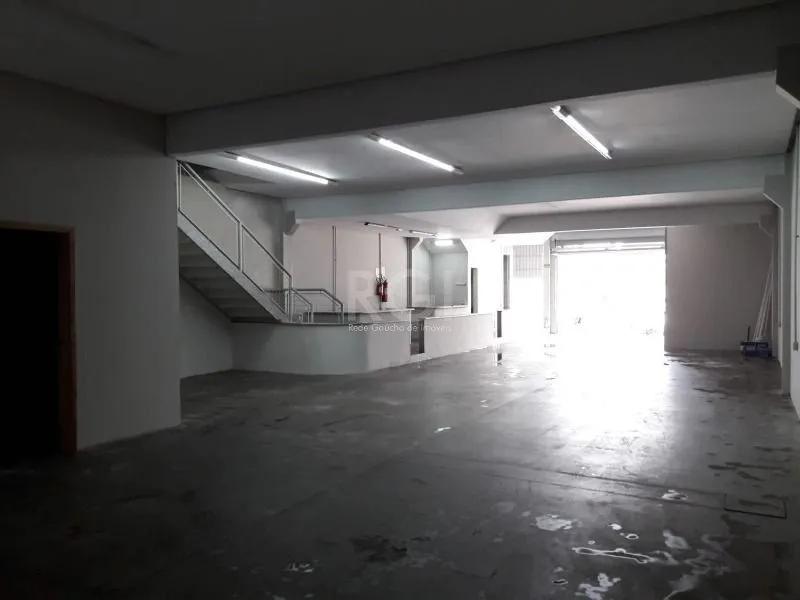 Imagem Depósito/Pavilhão para Locação/Aluguel - 500m², 0 dormitórios, Medianeira