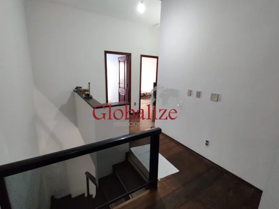 Imagem Sobrado à venda com 4 dormitórios e até 7 vagas, no bairro da Pompéia em Santos por R$ 2.900.000,00