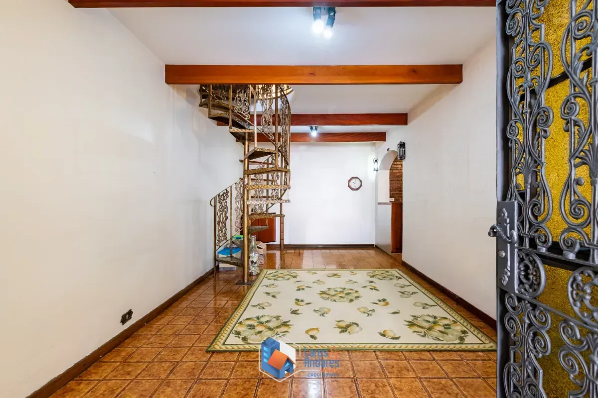 Imagem Casa para venda em Jardim Aeroporto com 3 quartos, sendo 1 suíte, 180m²