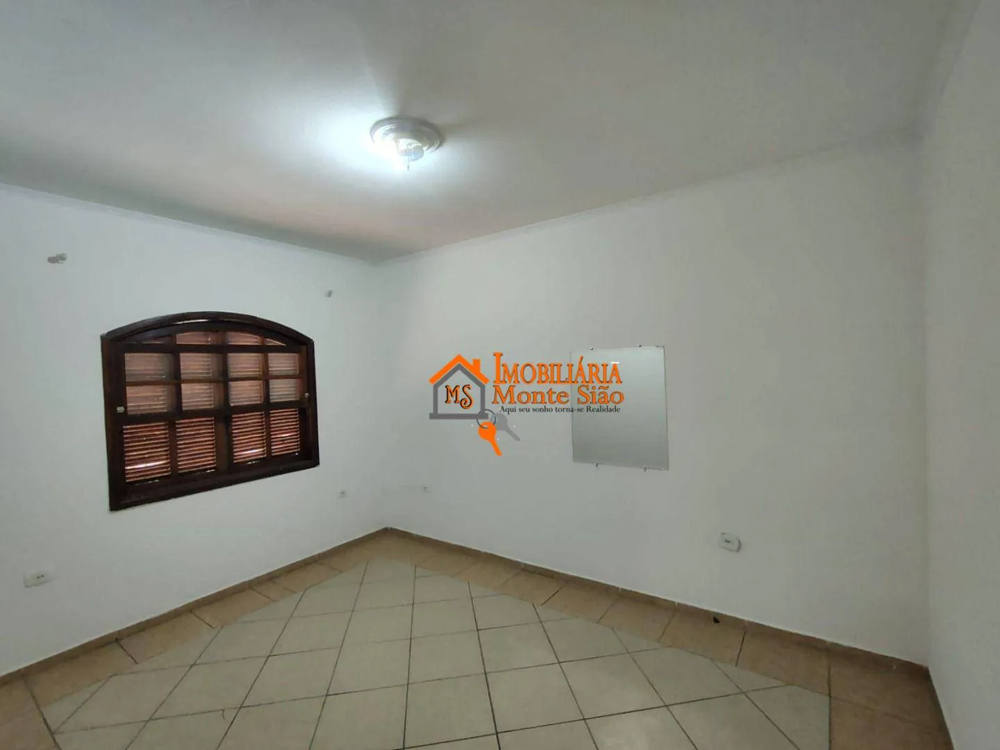 Imagem Sobrado com 3 dormitórios à venda, 200 m² por R$ 900.000,00 - Jardim Santa Clara - Guarulhos/SP