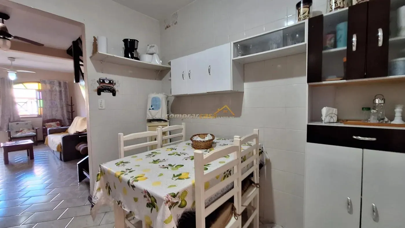 Imagem Casa em Condomínio para Venda em Cabo Frio / RJ no bairro Ogiva