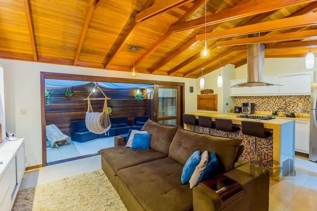 Imagem Casa em condomínio de 155m², 3 dormitórios, 4 vagas no bairro Espírito Santo