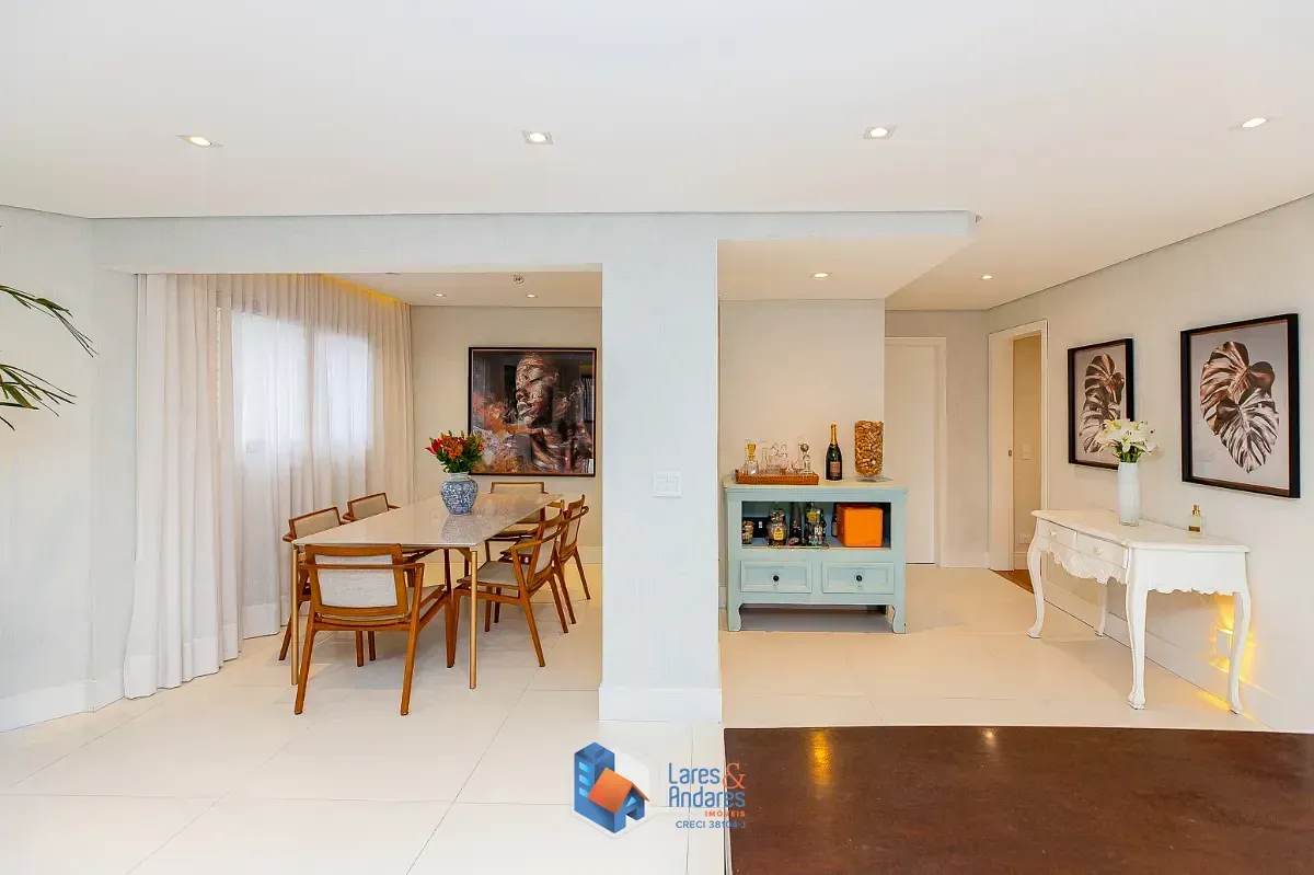 Imagem Apartamento para venda em Itaim Bibi com 4 quartos, sendo 3 suítes, 197m²