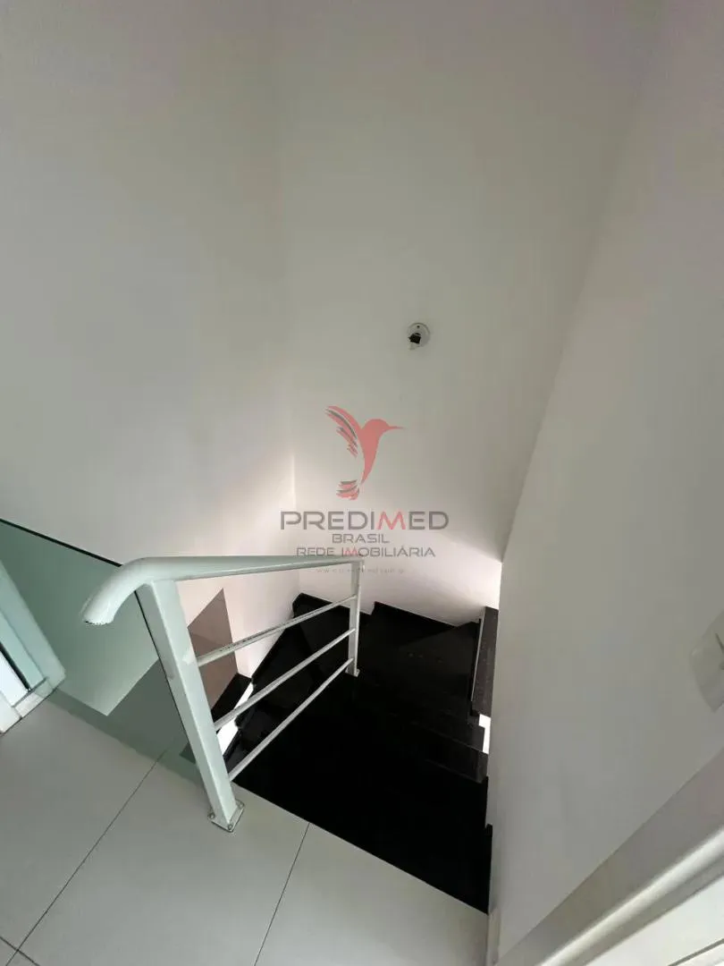 Imagem Sobrado Moderno no Tabuleiro: Conforto e Localização Privilegiada em Camboriú