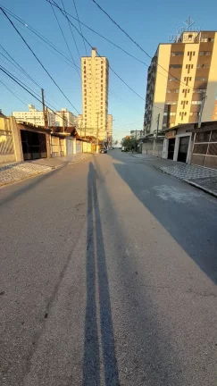 Imagem Apto 90m² com suíte, sacada e lazer a 100m da praia - Ocian PG