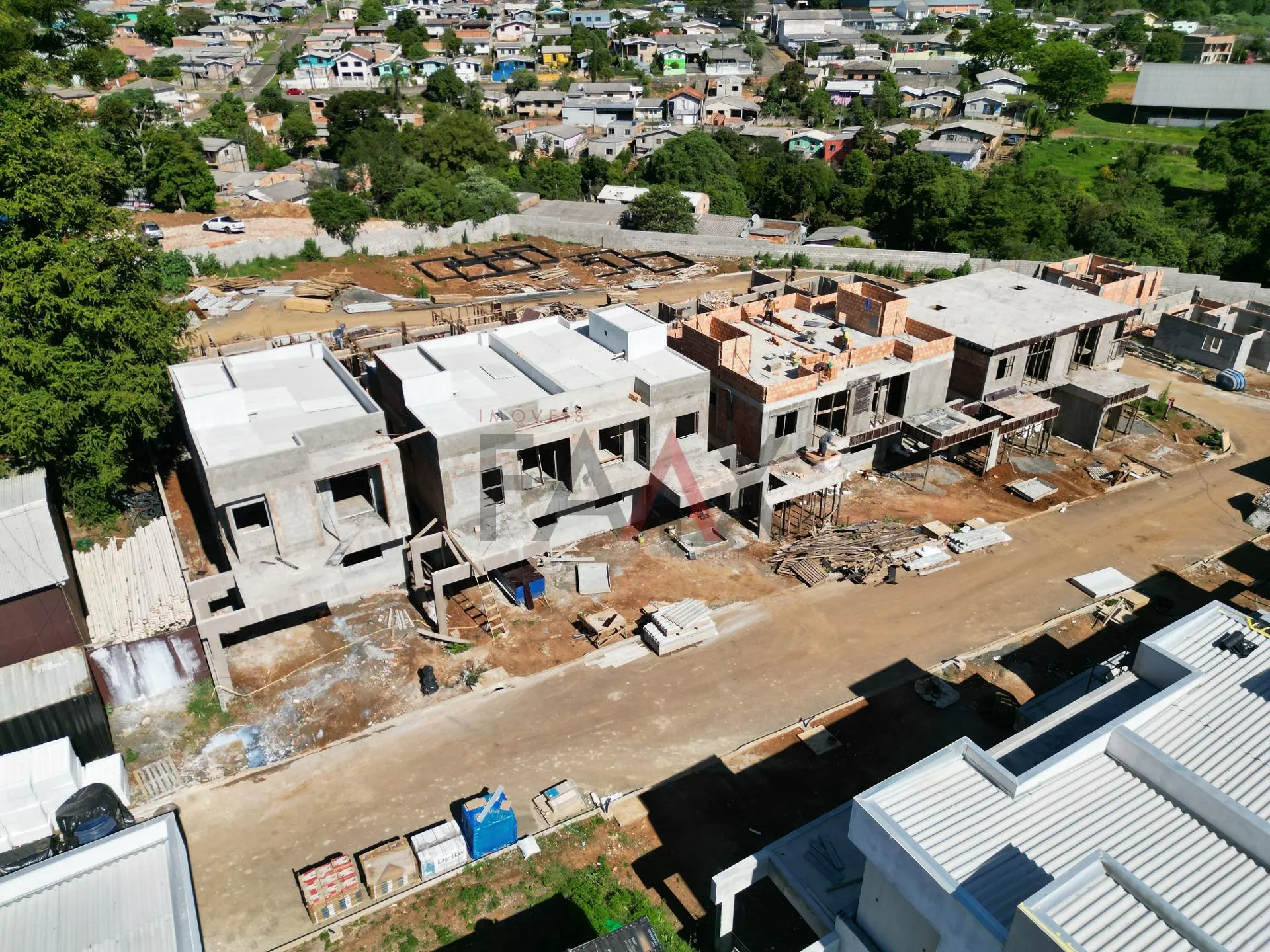 Imagem Sobrado em condomínio à venda, BAIRRO BOQUEIRÃO, GUARAPUAVA - PR