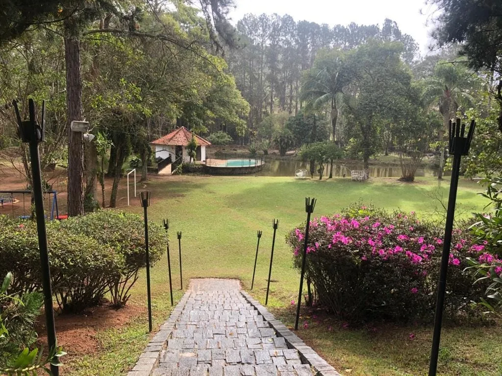 Imagem Chácara à venda 8 Quartos, 1 Suite, 11 Vagas, 10000M², Torrão de Ouro II, São José dos Campos - SP