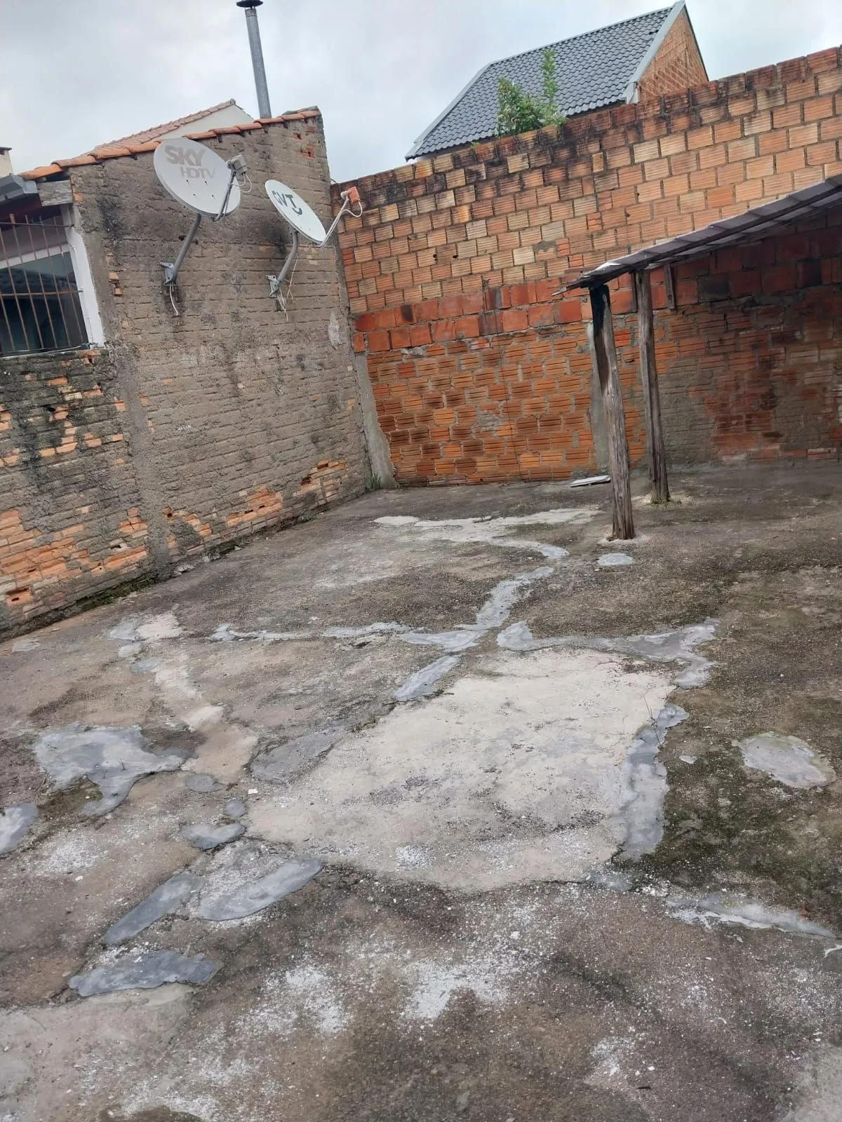 Imagem Casa no bairro Hípica - 2 dormitórios
