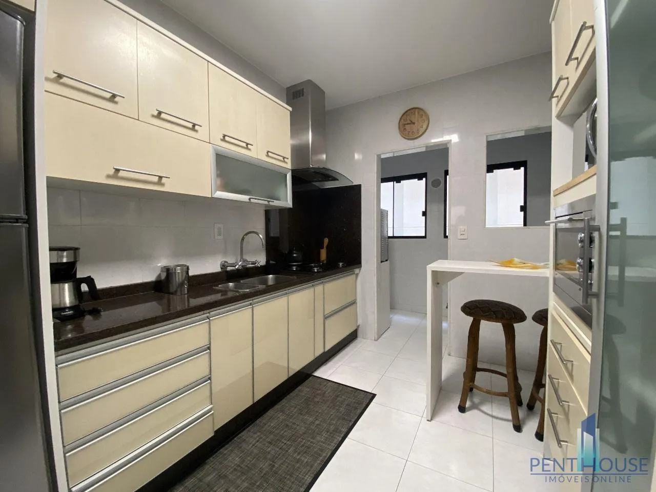 Imagem Apartamento Frente Mar para Venda em Balneário Camboriú, CENTRO, 3 dormitórios, 1 suíte, 2 banheiros, 1 vaga