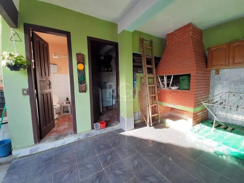Imagem Casa para Venda - 184m², 4 dormitórios, sendo 1 suites, 5 vagas - Cavalhada