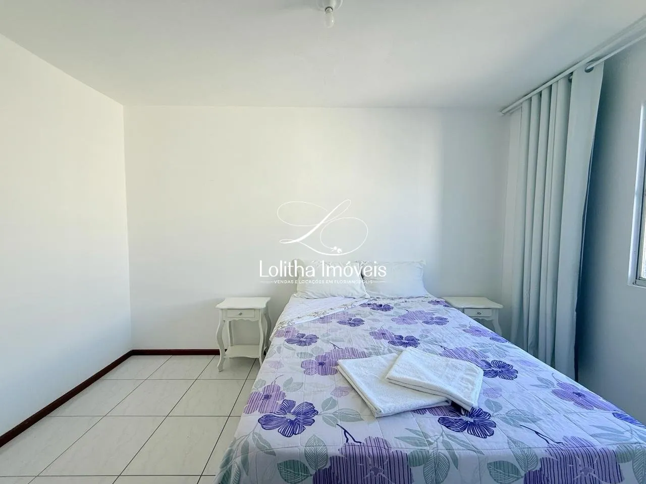 Imagem APARTAMENTO SEMI MOBILIADO COM 2 QUARTOS À VENDA EM COQUEIROS - FLORIANÓPOLIS/SC