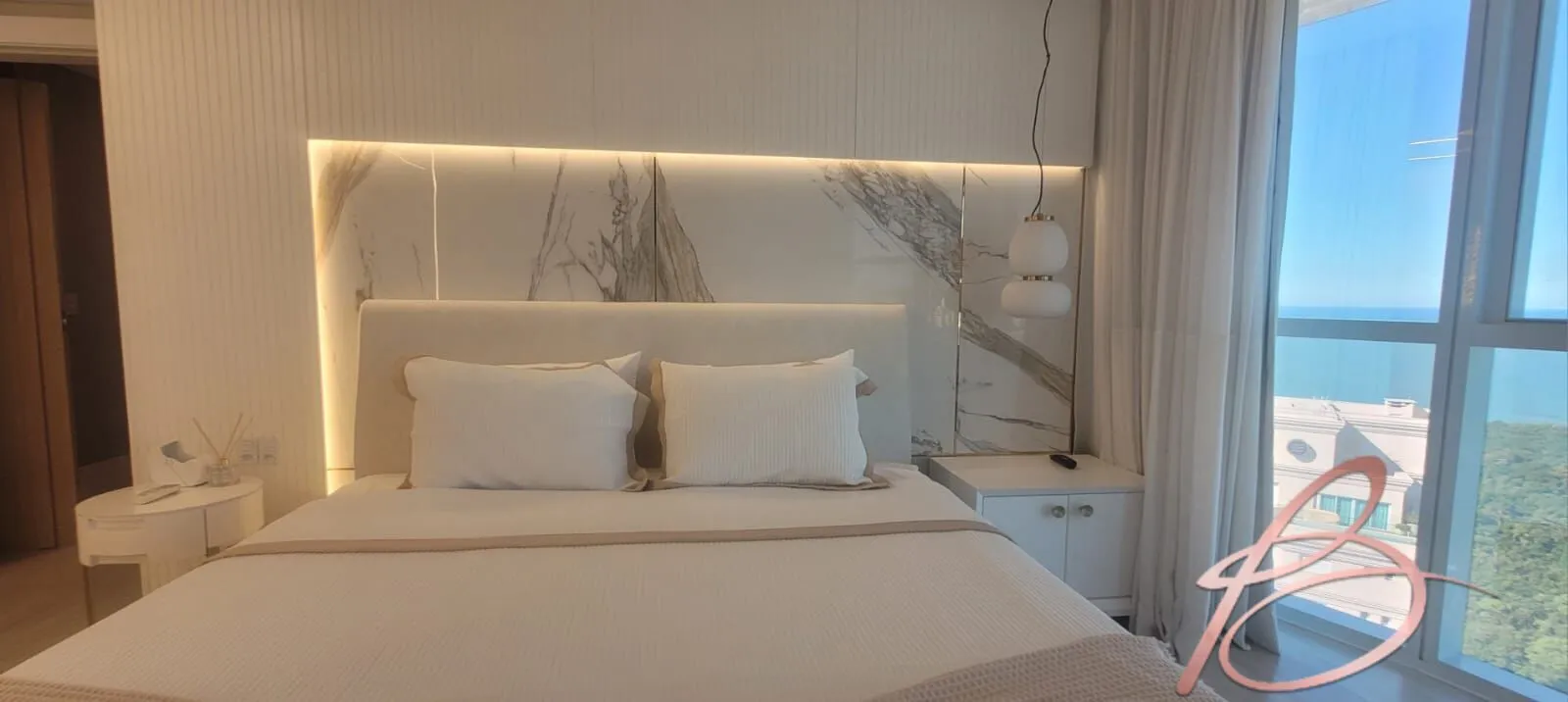 Imagem Apartamento Alto Padrão 3 suítes, frente mar, Balneário Camboriú/SC