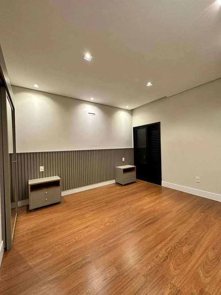 Imagem Casa à venda, Núcleo Agrícola Alpha, com 4 quartos, 272m2