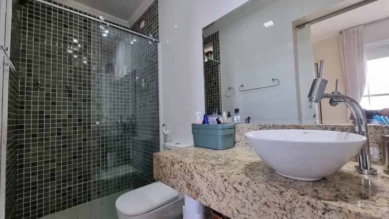 Imagem Apartamento com 3 dormitórios à venda, 188 m² - Pitangueiras - Guarujá/SP