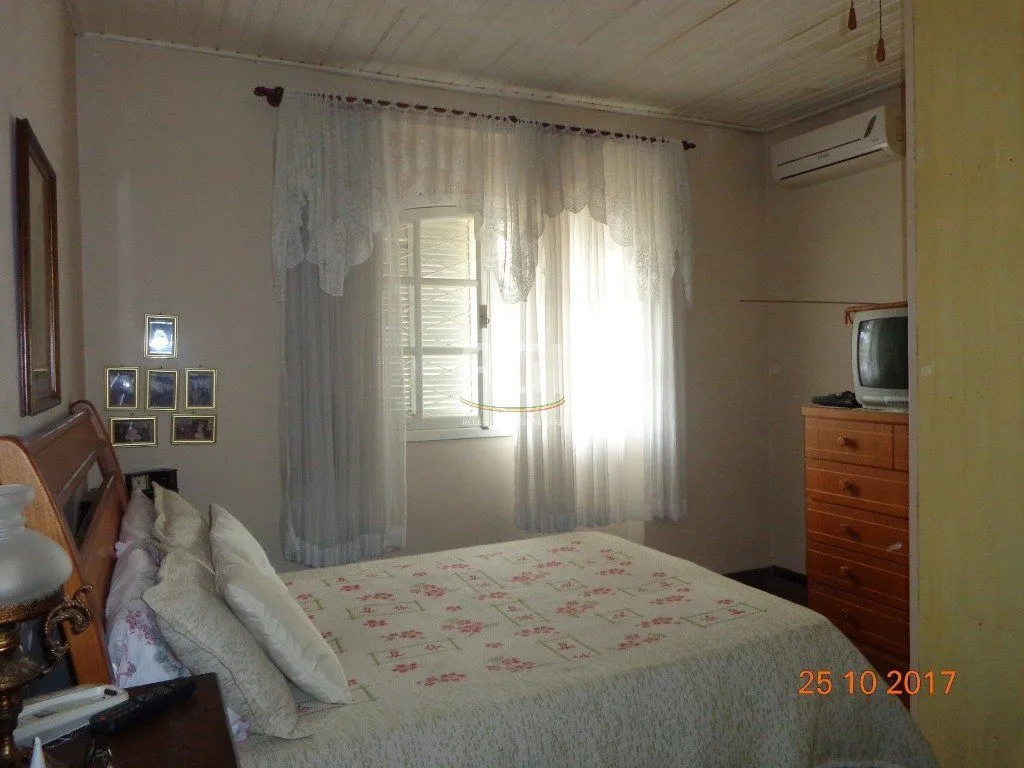 Imagem Casa para Venda - 380m², 2 dormitórios, sendo 1 suites, 1 vaga - Nonoai
