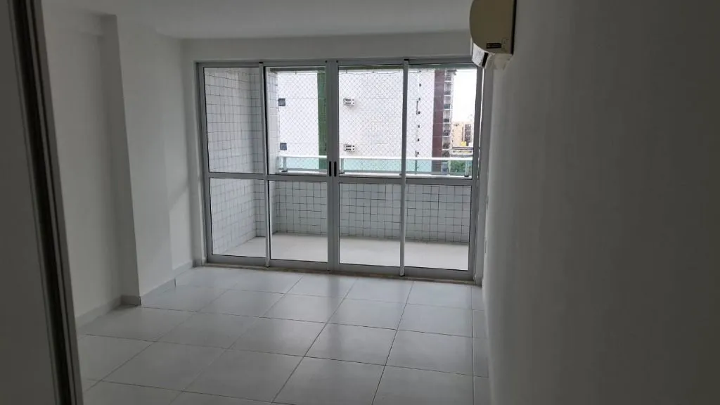 Imagem Apartamento com 3 suítes, varanda gourmet, 3 vagas soltas, lazer completo e localização privilegiada no Bessa.