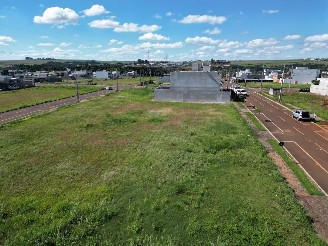 Imagem Terreno à venda em Cascavel - Loteamento Colinas Tropical