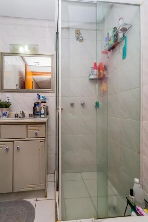 Imagem Duplex Reformado com 2 Dormitórios e 1 Vaga - Pronto para Morar