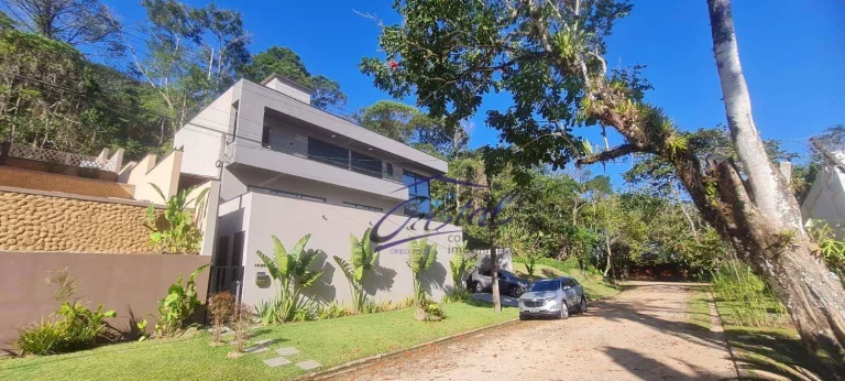 Imagem Casa com 4 dormitórios à venda, 230 m² por R$ 2.600.000,00 - Lagoinha - Ubatuba/SP