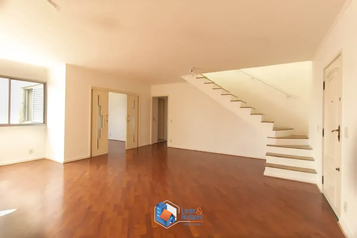 Foto do imóvel Cobertura para venda em Campo Belo com 4 quartos, sendo 2 suítes, 195m² em Rua Gil Eanes