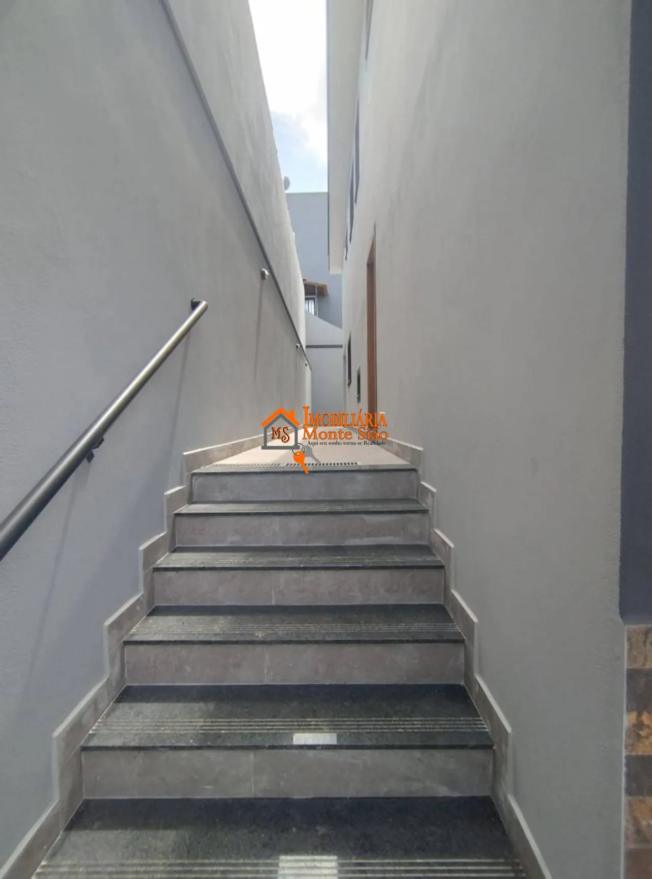 Imagem Sobrado com 3 dormitórios à venda, 95 m² por R$ 680.000,00 - Parque Residencial Scaffid II - Itaquaquecetuba/SP