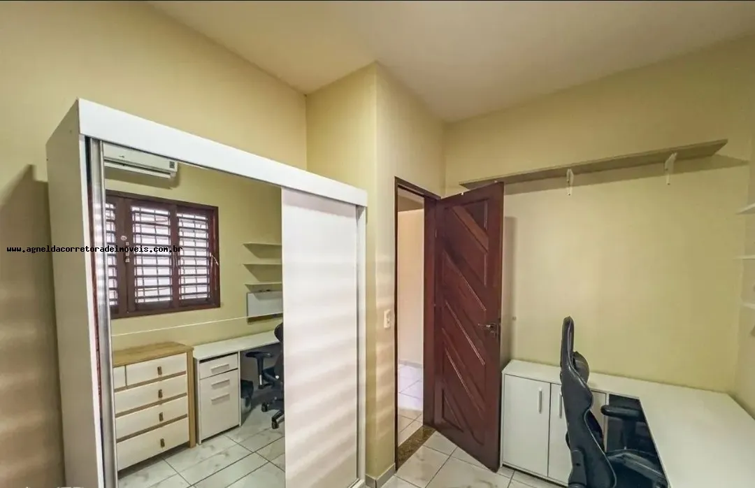 Imagem Casa para Venda em Parnamirim, Nova Parnamirim, 4 dormitórios, 2 suítes, 3 banheiros, 4 vagas
