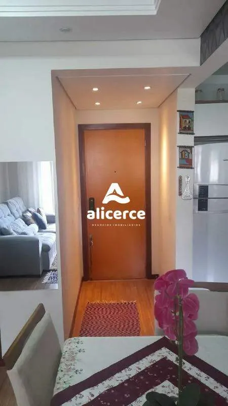 Imagem Apartamento com 2 quartos e sacada com churrasqueira - Forquilhinhas, São José/SC