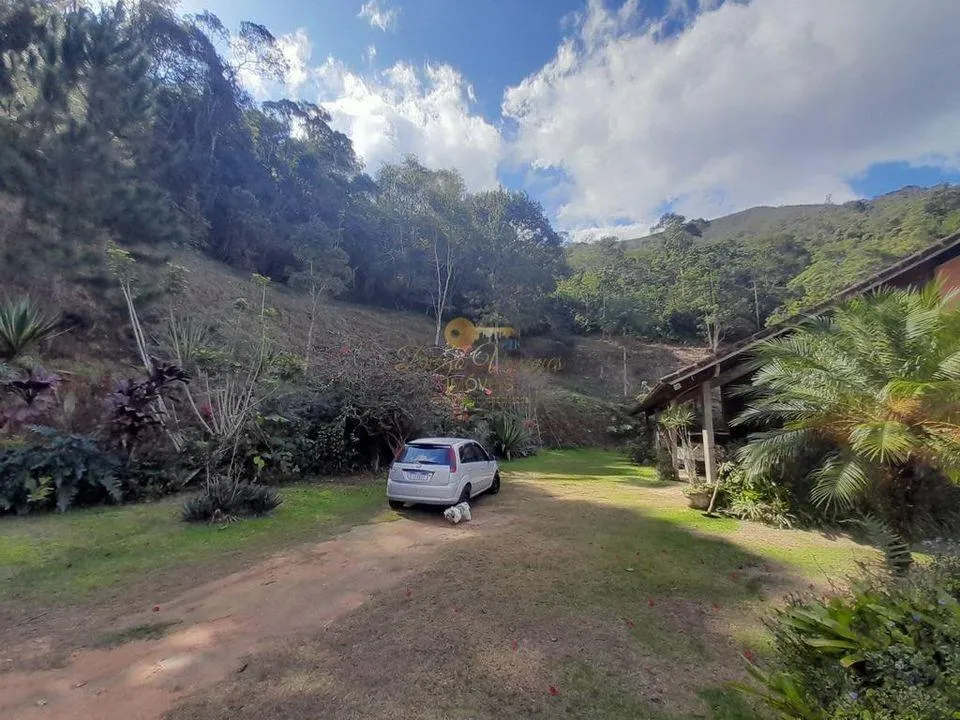 Imagem Sítio para Venda em Teresópolis / RJ no bairro Córrego das Pedras