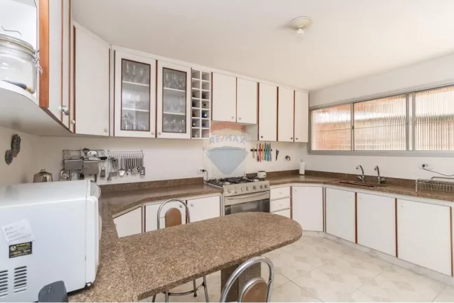 Imagem Casa Térrea a Venda 200m² 3 Dormitórios 4 Vagas Edícula maravilhosa
