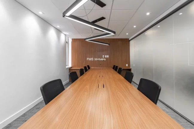 Imagem Conjunto Comercial de Alto Padrão mobiliado 330 m2 com 4 Salas e 5 Vagas de Garagem no Brooklin, São Paulo - SP!