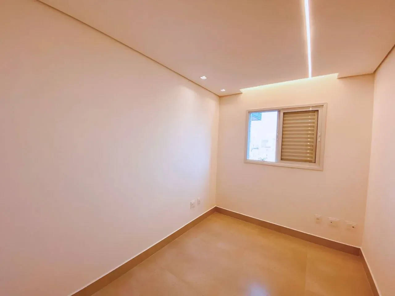 Imagem Apartamento com 2 Quartos à Venda ou Locação, 56 m² em Macuco - Santos