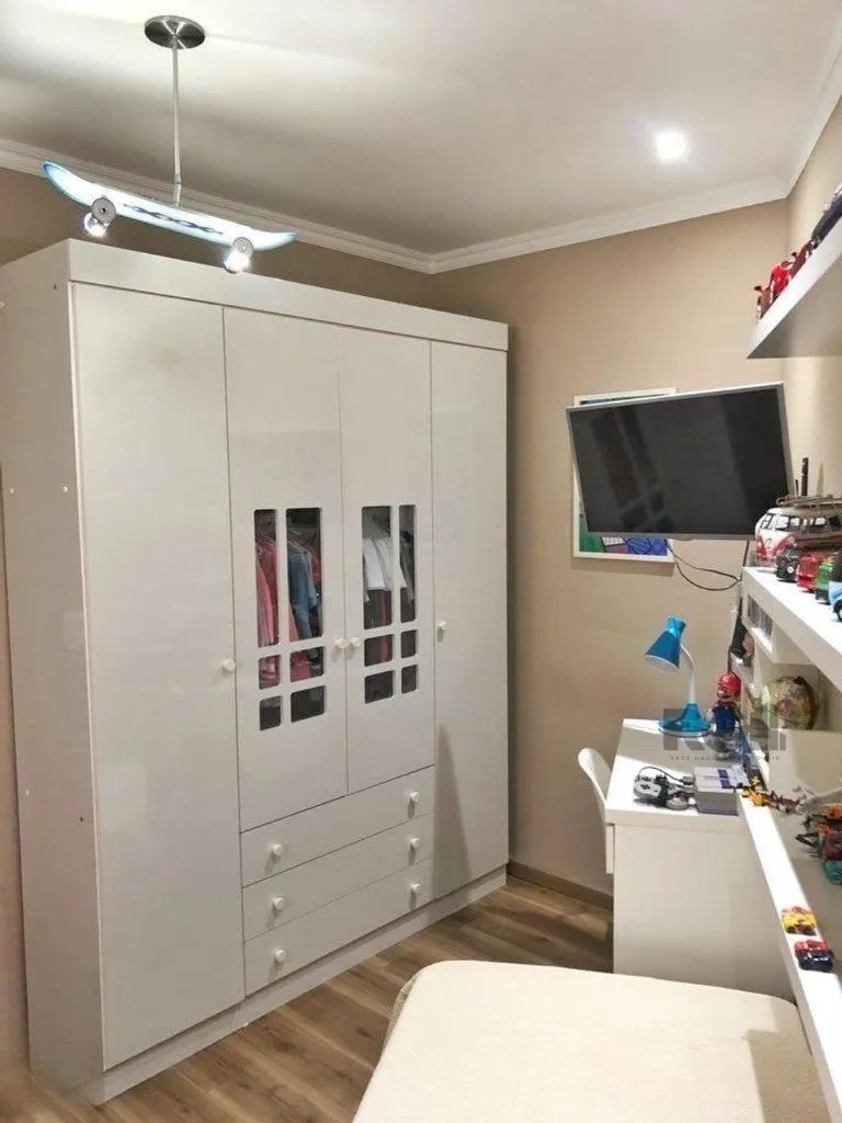 Imagem Casa em condomínio 114m² - 3 dormitórios, 1 suíte e 2 vagas no bairro Sarandi