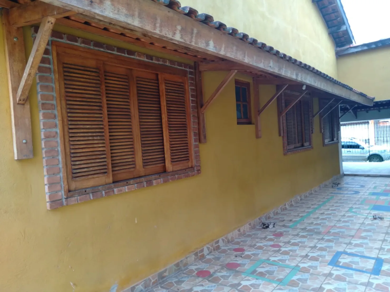 Imagem Casa à venda 4 Quartos, 3 Vagas, 252M², Jardim Carlota, Pindamonhangaba - SP