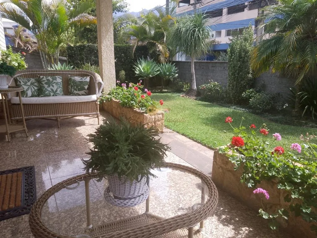 Imagem Casa para Venda em Teresópolis / RJ no bairro Várzea