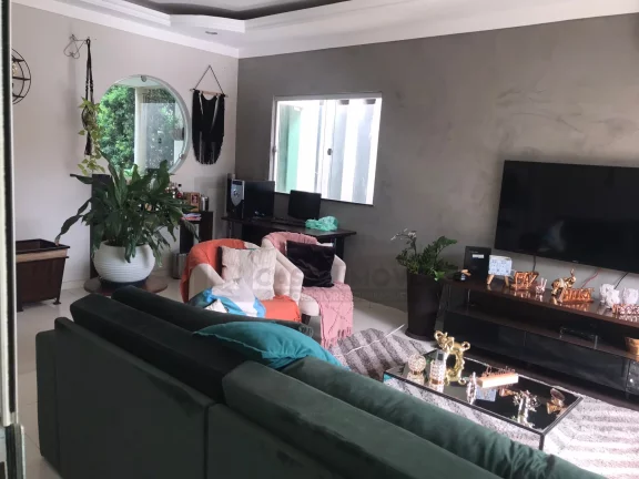 Imagem CASAL IMÓVEIS VENDE CASA DUPLEX GREENVILLE I 4 SUÍTES + PISCINA PRIVATIVA