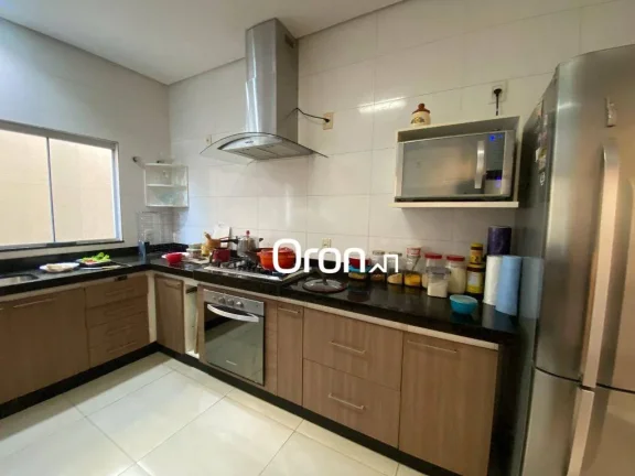 Imagem Casa à venda, 210 m² por R$ 1.350.000,00 - Jardim América - Goiânia/GO