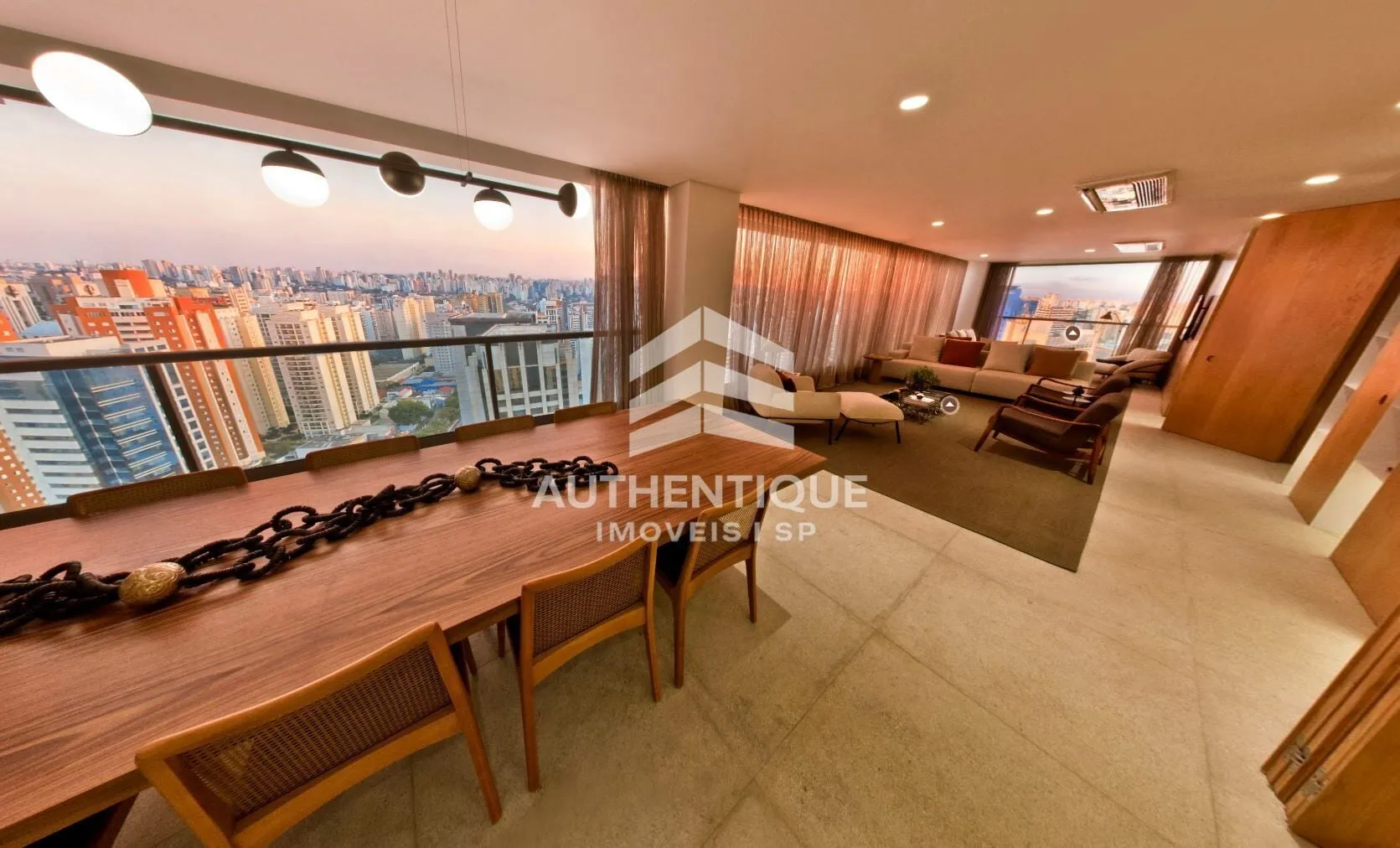 Foto do imóvel VINCI MOEMA - Apartamento à venda em Avenida Sabiá, 786 - Moema, São Paulo - SP