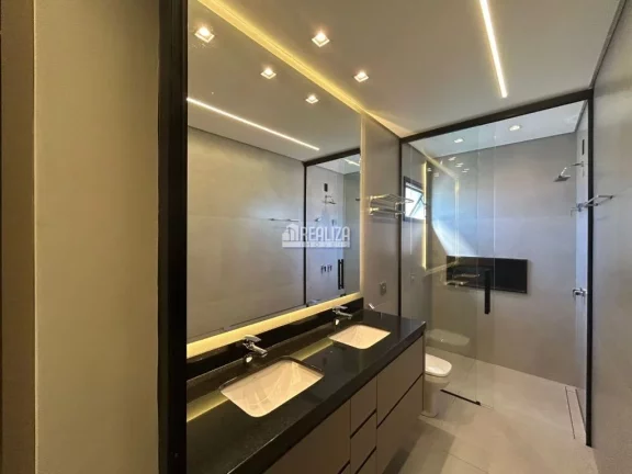 Imagem Casa com piscina aquecida no Condomínio Damha III, no bairro Recreio dos Bandeirantes - Uberaba