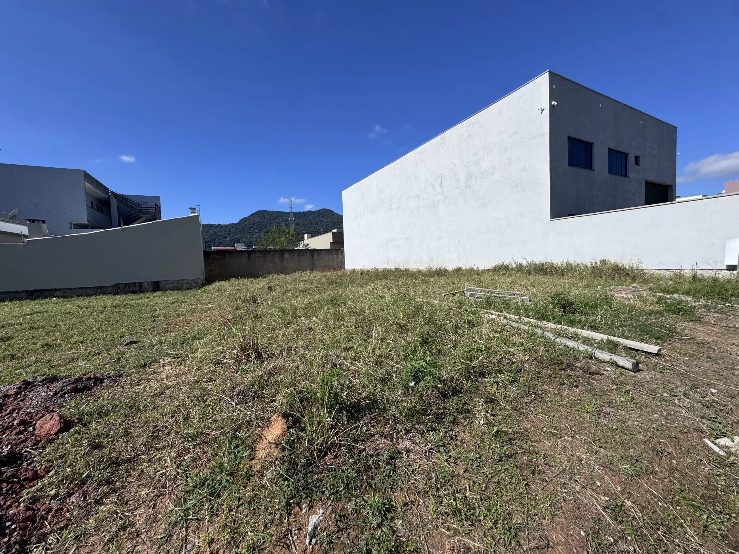 Imagem Terreno à venda com 300m2 por R$ 500.000,00