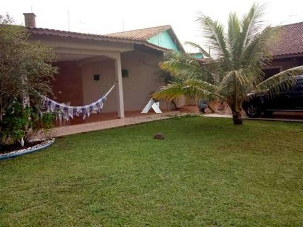 Imagem Casa lado praia a 60 metros do mar, otima localização em Mongaguá